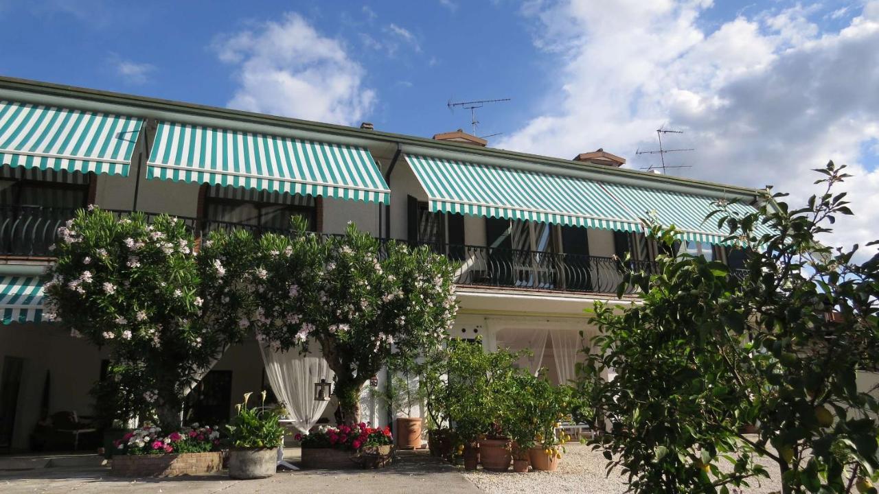 ロナート Il Gelso Di Barcuzzi Bed & Breakfast エクステリア 写真